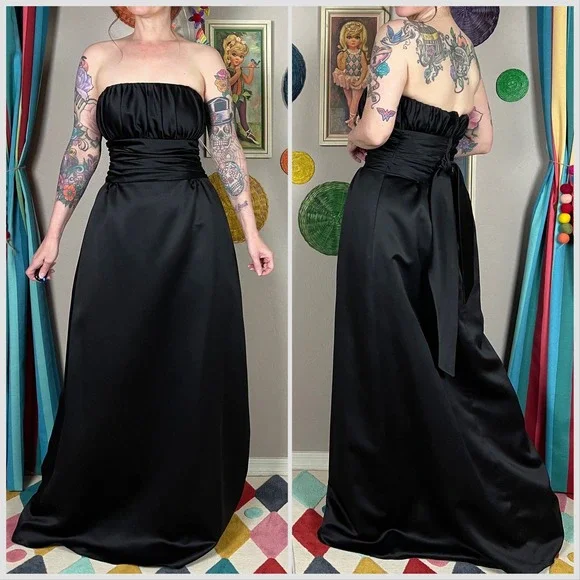 Vintage 1990s Black Satin Strapless Ruched Empire Waist Gown - Picture 4 of 7